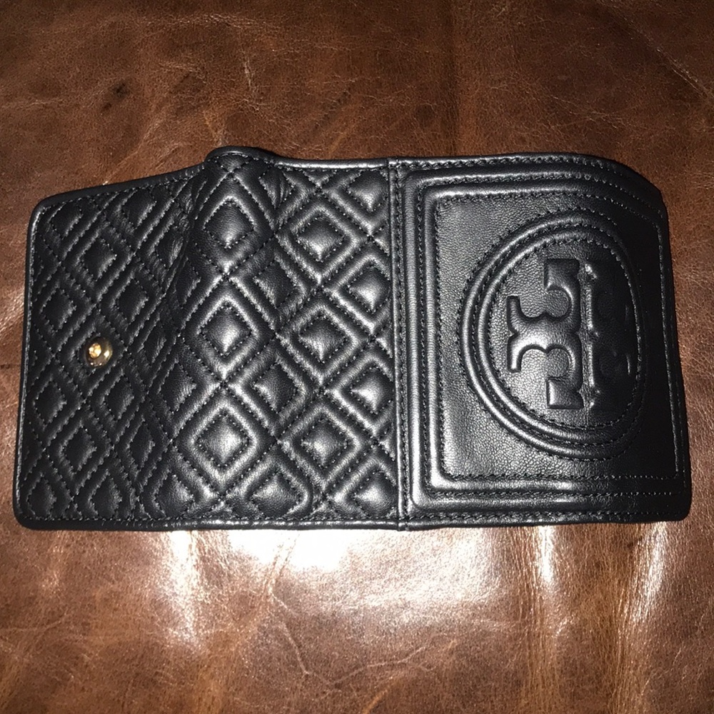 Tory Burch wallet